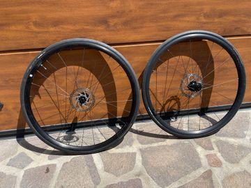 Giant Defy Advanced 1 2023 2023 Road & Gravel de segunda mano, Negro — imagen 25 de 27