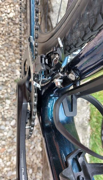 Tweedehands Giant Revolt Advanced 2 2022 2022 Road & Gravel — afbeelding 12 van 18