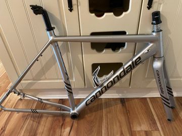Tweedehands Cannondale CAADX Tiagra 2018 Frameset 2018 Road & Gravel — afbeelding 2 van 6