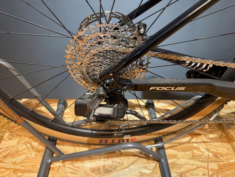 Brugt Focus Atlas SRAM Rival eTap AXS 2025 Road & Gravel — billede 6 af 11