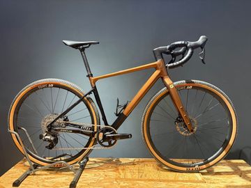 Brugt Focus Atlas SRAM Rival eTap AXS 2025 Road & Gravel — billede 1 af 11