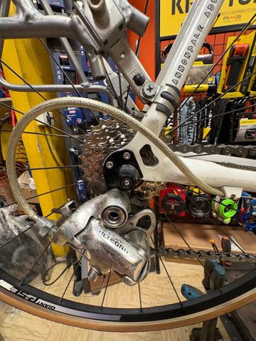 Used Cannondale Shimano Ultegra 2006 Road & Gravel, White — image 4 of 4