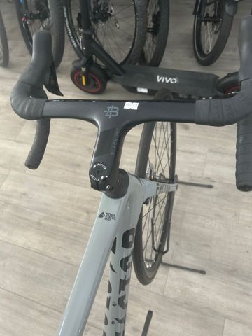 Used Factor O2 Shimano 105 Di2 2026 Road & Gravel, Light Gray — image 4 of 5