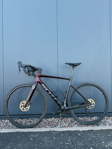 Použité Scott Addict 30 2022 2022 Road & Gravel — obrázek 1 z 3