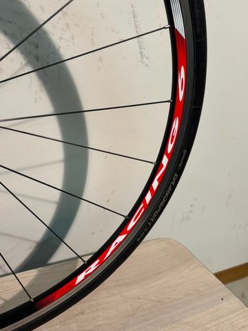 Używany Specialized Tarmac Elite 2016 2016 Road & Gravel — zdjęcie 5 z 10