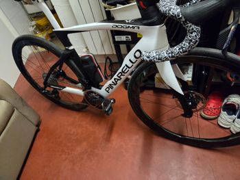 Brugt Pinarello Dogma SRAM Force 2024 Road & Gravel