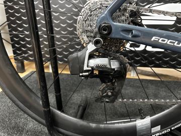 Brugt Focus IZALCO MAX 9.7 2024 2024 Road & Gravel — billede 3 af 7