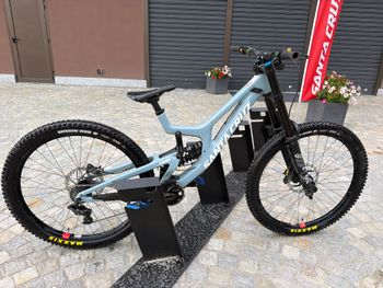 Used Santa Cruz V10 S MX / Carbon CC 2023 2023 MTB
