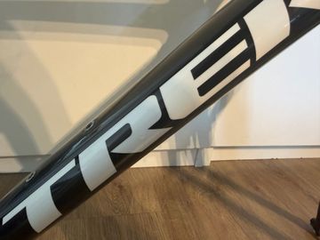 Używany Trek Émonda SL 6 Pro 2019 Frameset 2019 Road & Gravel — zdjęcie 2 z 12