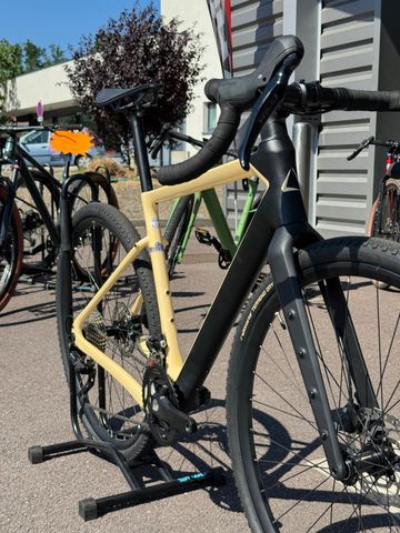 Tweedehands Adris L'aventure 2025 2025 Road & Gravel — afbeelding 1 van 3