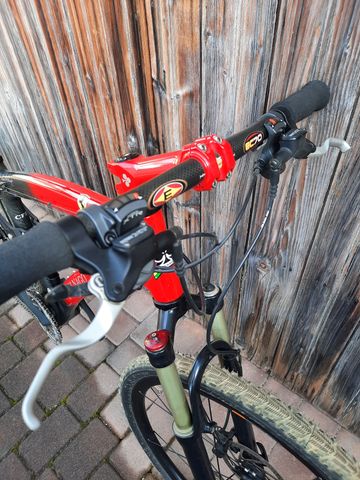 Used Colnago MTB CF 2 Ferrari 2002 Mountainbike, Red — image 5 of 6