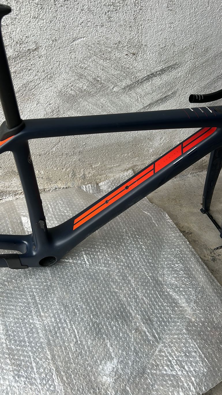 Brugt Cervélo R5 Red eTap AXS 2023 Frameset 2023 Road & Gravel — billede 3 af 4