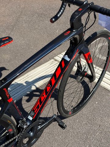 Scott Foil 20 disc 2018 2018 Road & Gravel usato, Rosso — immagine 2 di 3