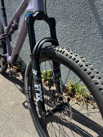 Used Canyon Neuron CF 7 2025 2025 Mountainbike, Purple, 27.5, 29 — image 8 of 11