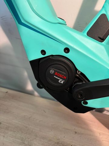 Použité Bianchi e-Omnia C Type DEORE 2023 2023 Urban — obrázek 4 z 17