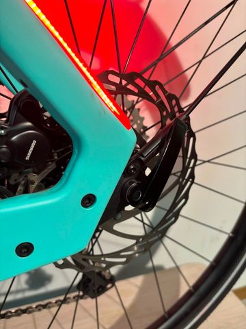 Použité Bianchi e-Omnia C Type DEORE 2023 2023 Urban — obrázek 5 z 17