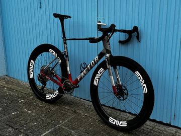 Used Factor ALUTO - Standard package 2026 Frameset 2026 Road & Gravel, Red — image 2 of 7