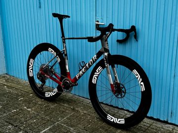 Used Factor ALUTO - Standard package 2026 Frameset 2026 Road & Gravel, Red — image 5 of 7
