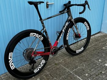 Brugt Factor ALUTO - Standard package 2026 Frameset 2026 Road & Gravel — billede 3 af 7