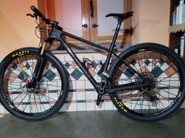 Used Megamo FACTORY ELITE 05 2024 2024 Mountainbike, Black, 29 — image 2 of 8
