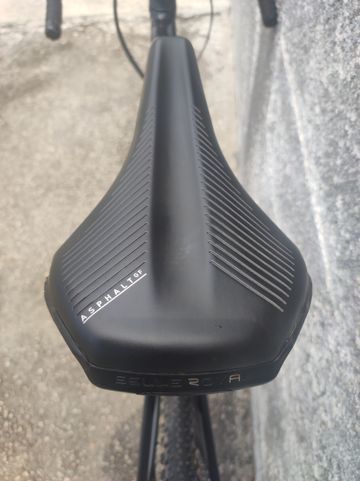 Used Orbea Vector Shimano Tiagra 2023 Road & Gravel, Black — image 9 of 10