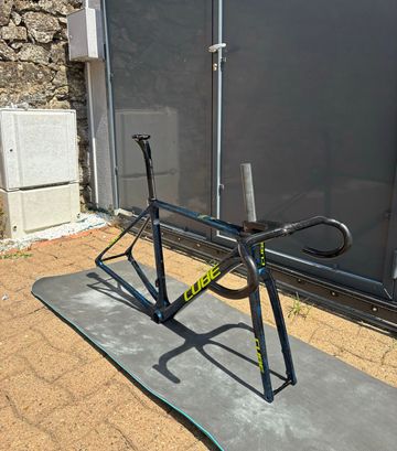 Tweedehands CUBE CROSS RACE C:68X TE 2024 Frameset 2024 Road & Gravel — afbeelding 3 van 11