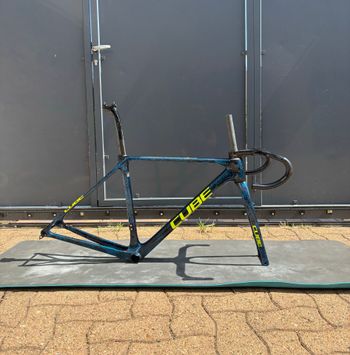 CUBE CROSS RACE C:68X TE 2024 Frameset 2024 Corsa & gravel usato
