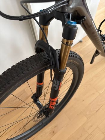 Used Specialized Custom SRAM XX1 Eagle AXS 2018 Mountainbike, Light Gray — image 5 of 6