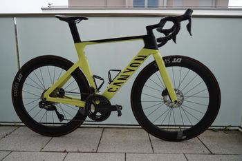 Brugt Canyon Aeroad CF SLX 8 Di2 2024 2024 Road & Gravel