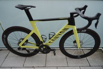 Brugt Canyon Aeroad CF SLX 8 Di2 2024 2024 Road & Gravel — billede 2 af 11
