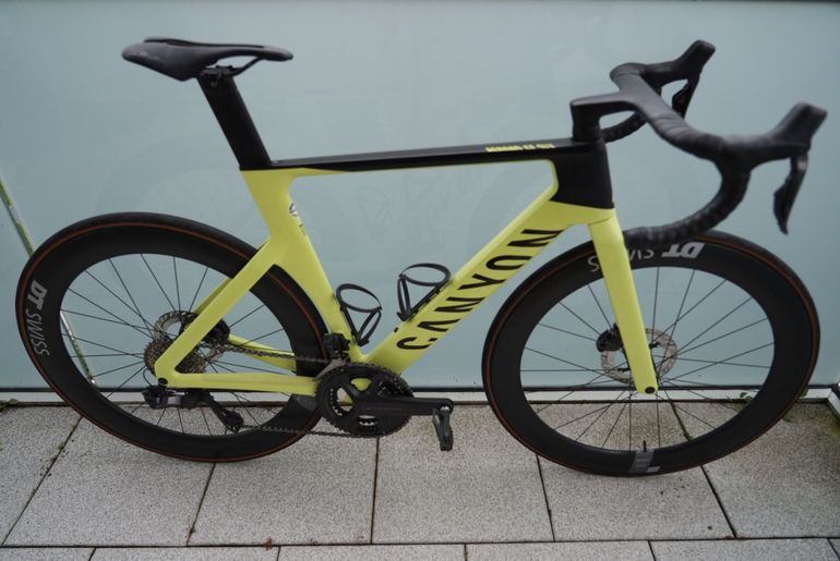Brugt Canyon Aeroad CF SLX 8 Di2 2024 2024 Road & Gravel — billede 2 af 11