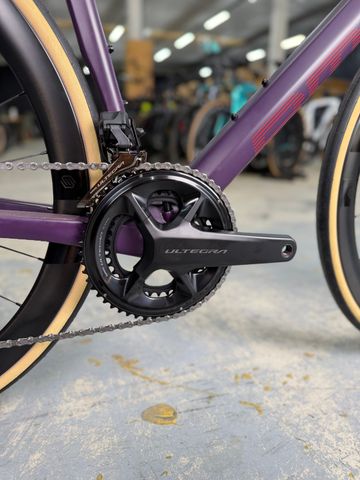 Used BMC Roadmachine 01 THREE 2023 2023 Road & Gravel, Purple — image 13 of 17