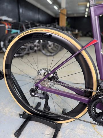 Used BMC Roadmachine 01 THREE 2023 2023 Road & Gravel, Purple — image 11 of 17