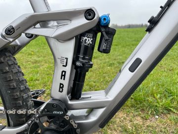 Gebrauchtes Radon JAB 10.0 2021 2021 Mountainbike, Hellgrau — Bild 7 von 9