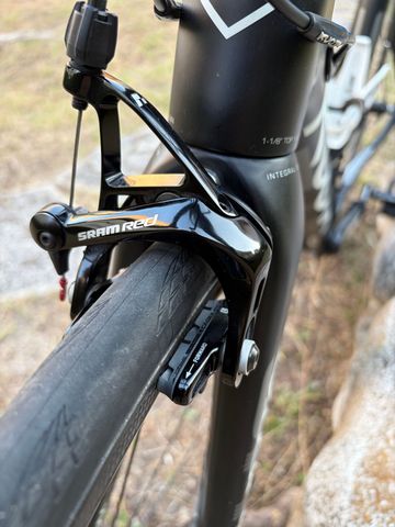 Used Kuota Kom SRAM Red 2013 Road & Gravel, Black — image 10 of 19