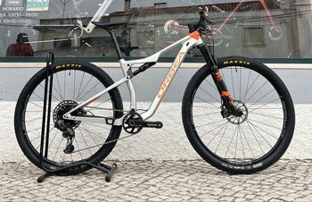 Brugt Orbea Oiz Carbon 2022 MTB