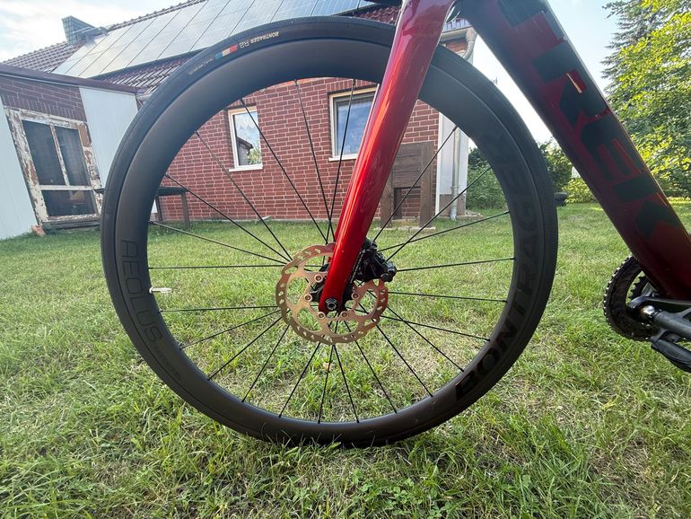Brugt Trek Émonda SL 6 2024 2024 Road & Gravel — billede 6 af 22
