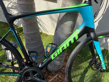 Used Giant Defy Advanced 3 2017 2017 Road & Gravel, Black — image 4 of 13
