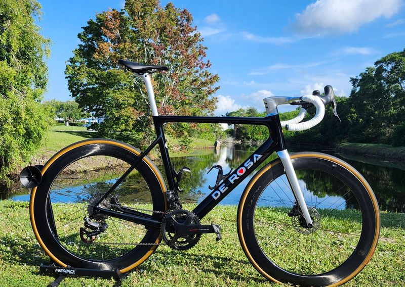 Used De Rosa *Built By The De Rosa Family In Milan!* 2022 De Rosa Merak Disc 56cm - Super Record EPS, Bora Ultra C22, Metron 5D, Power Meter 2022 Road & Gravel