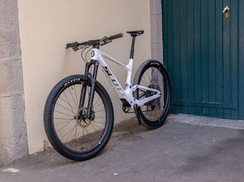 Brugt Scott Spark RC Team 2023 2023 Mountainbike — billede 3 af 6