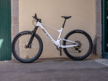 Brugt Scott Spark RC Team 2023 2023 Mountainbike — billede 2 af 6