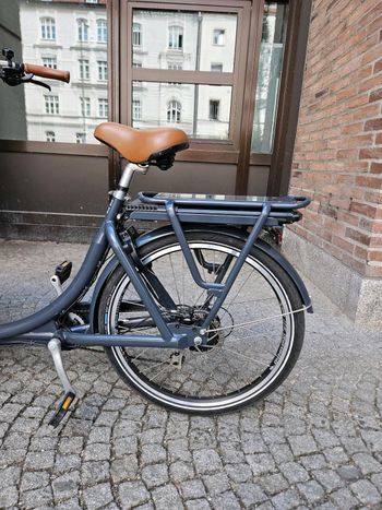 Babboe Flow-E 2023 Urban usato, Grigio chiaro — immagine 13 di 16