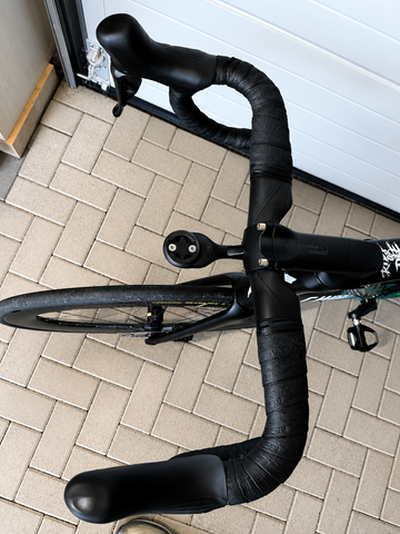 Używany Specialized Tarmac Shimano Ultegra Di2 2022 Road & Gravel — zdjęcie 5 z 18