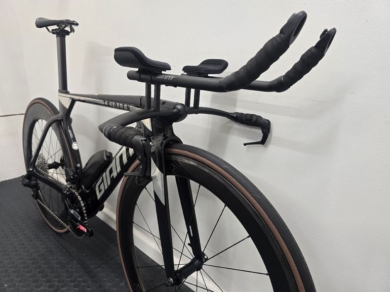 Used Giant Trinity, Advanced Pro 1 2022 2022 Road & Gravel, Black — image 10 of 18