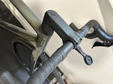 Used Scott Addict 30 2024 2024 Road & Gravel, Green — image 7 of 13