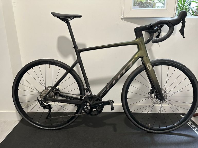 Scott Addict 30 2024 2024 Road & Gravel usato, Verde — immagine 13 di 13