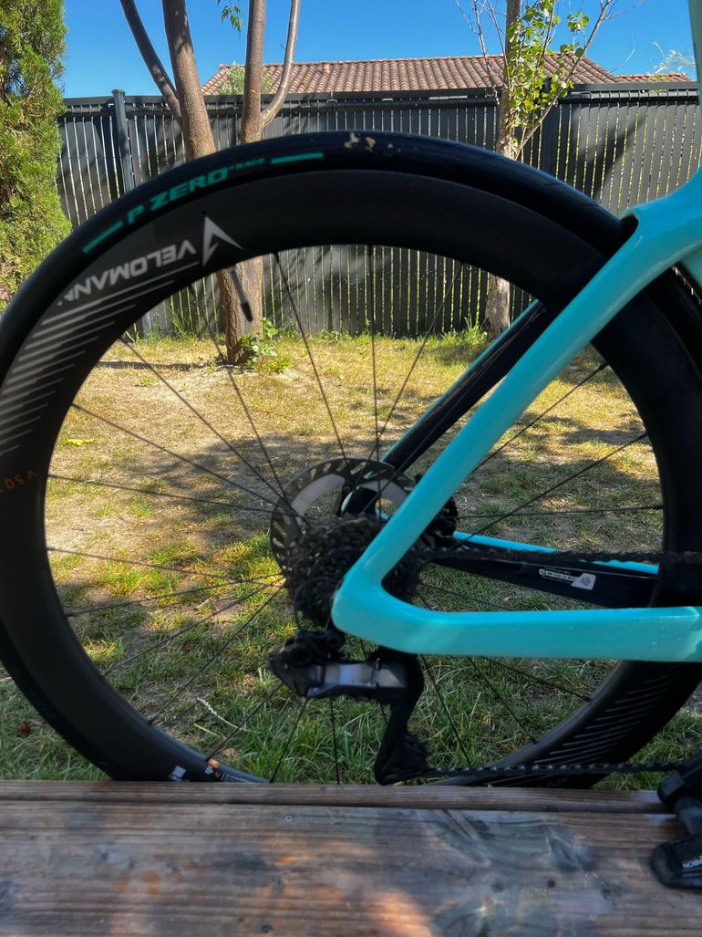 Brugt Bianchi Oltre Comp Ultegra Di2 2024 2024 Road & Gravel — billede 6 af 9