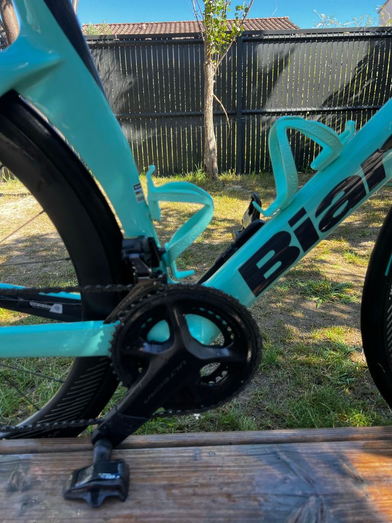 Brugt Bianchi Oltre Comp Ultegra Di2 2024 2024 Road & Gravel — billede 3 af 9