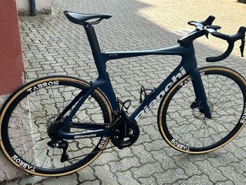 Bianchi Oltre Comp Ultegra Di2 2025 2025 Route & Gravel d'occasion