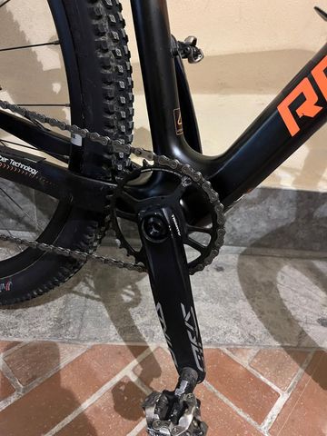 Race Mountain R29 Carbon 2021 Mountainbike de segunda mano, Negro — imagen 33 de 35